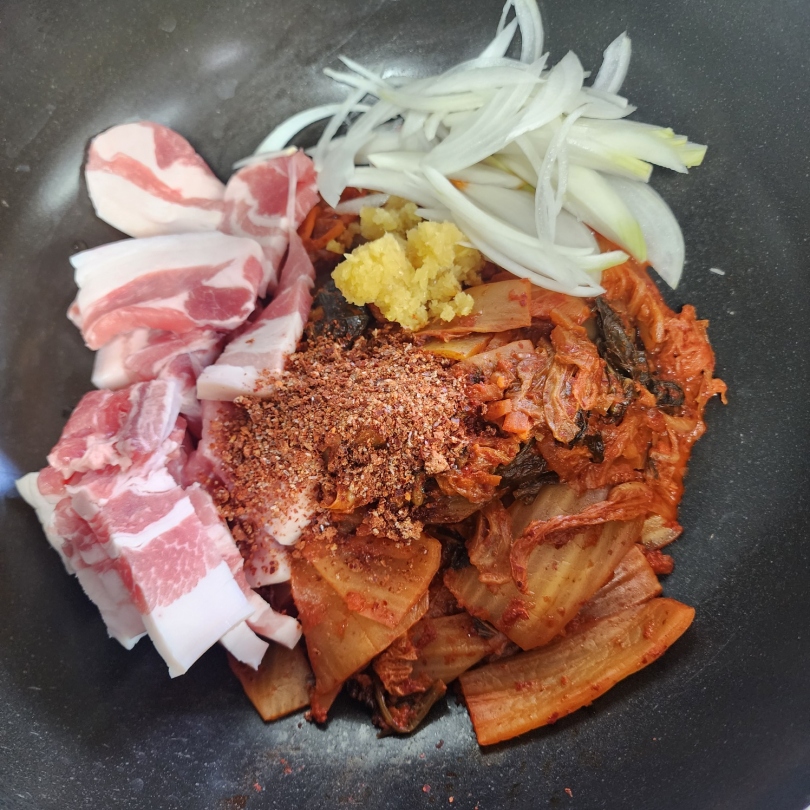 a033b56da69525c294f60c528098019b_1765523140_4492.jpg a033b56da69525c294f60c528098019b_1765523