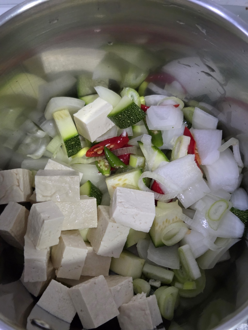 efae23474185d509eadd23209ff3bb34_1764931